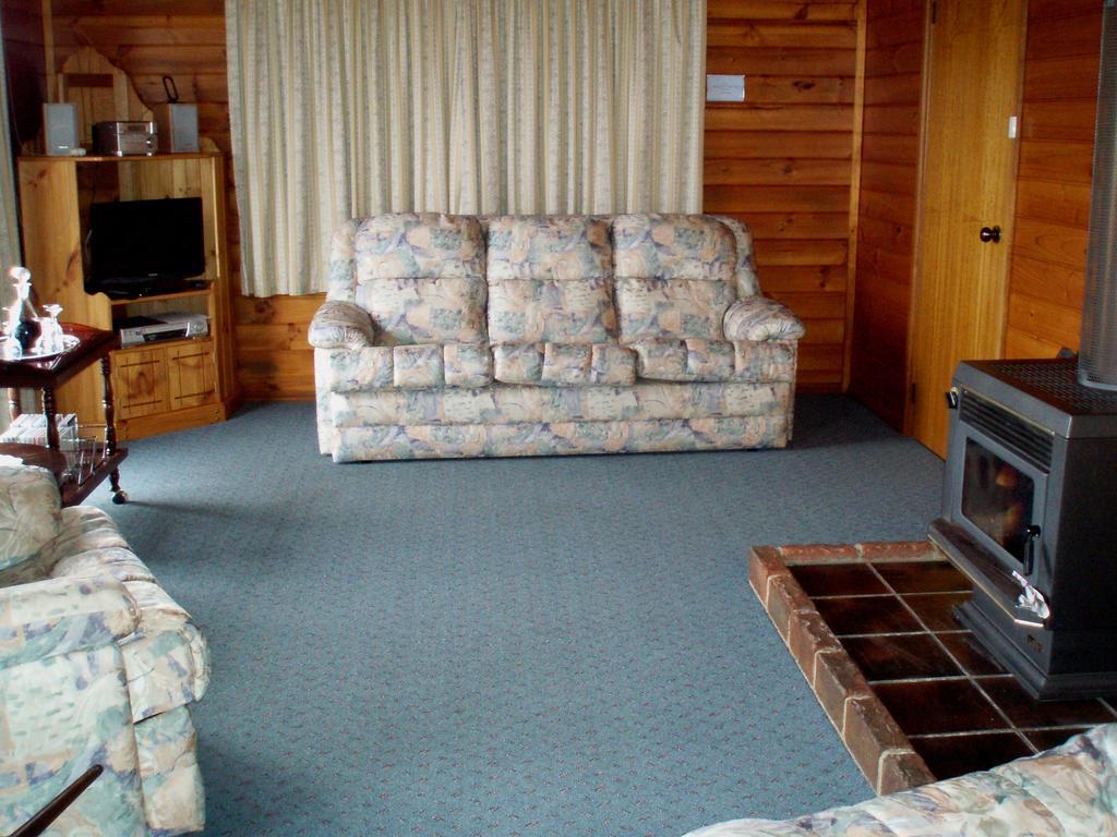 Highland Cabins And Cottages At Bronte Park Bagian luar foto